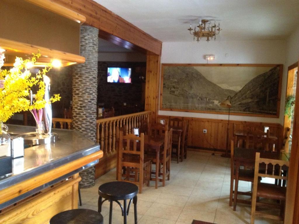 Hotel Llacs De Cardos Tavascan Kültér fotó